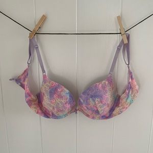 VICTORIA’S SECRET PUSH UP 34B